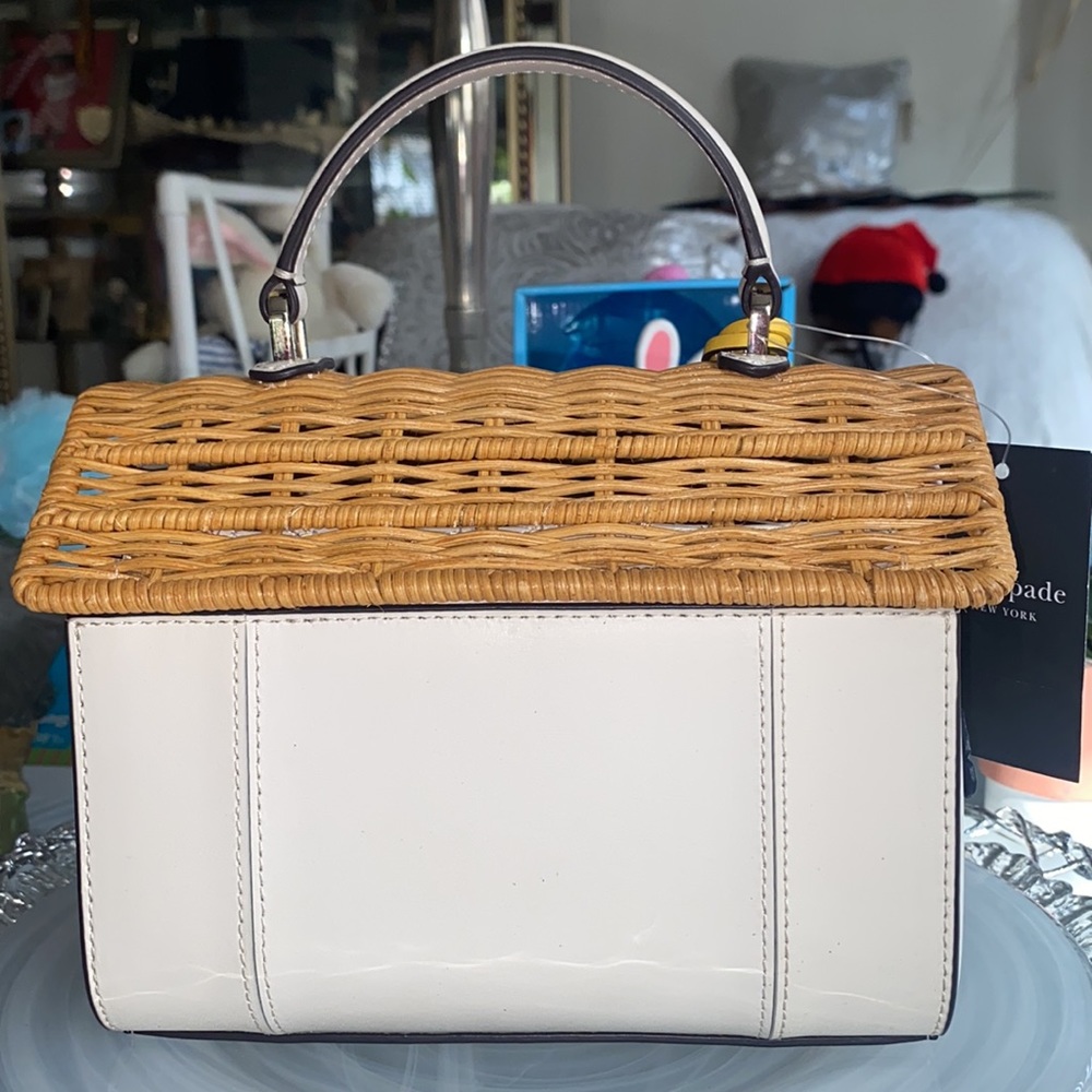 Kate Spade Bird House Crossbody! - Picture 4 of 10